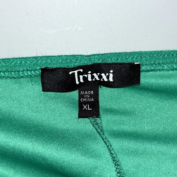 Trixxi Santolina Smocked A-Line Dress Green Size XL Ruffle Shirred Boho Chic - Picture 4 of 5